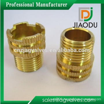 China Manufacture m16 m20 Knurled Cnc Turning Connector Brass Pipe Fitting With Fine Knurls Or Knurling Brass Cap Nut Insert